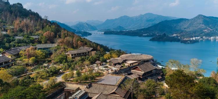 广旅·巴马赐福湖君澜温泉度假酒店图片
