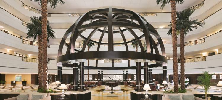 迪拜阿尔布斯坦瑞享酒店(Mövenpick Grand Al Bustan Dubai)图片