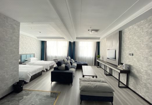 Qingmang Quality Hotel Hotel Overview