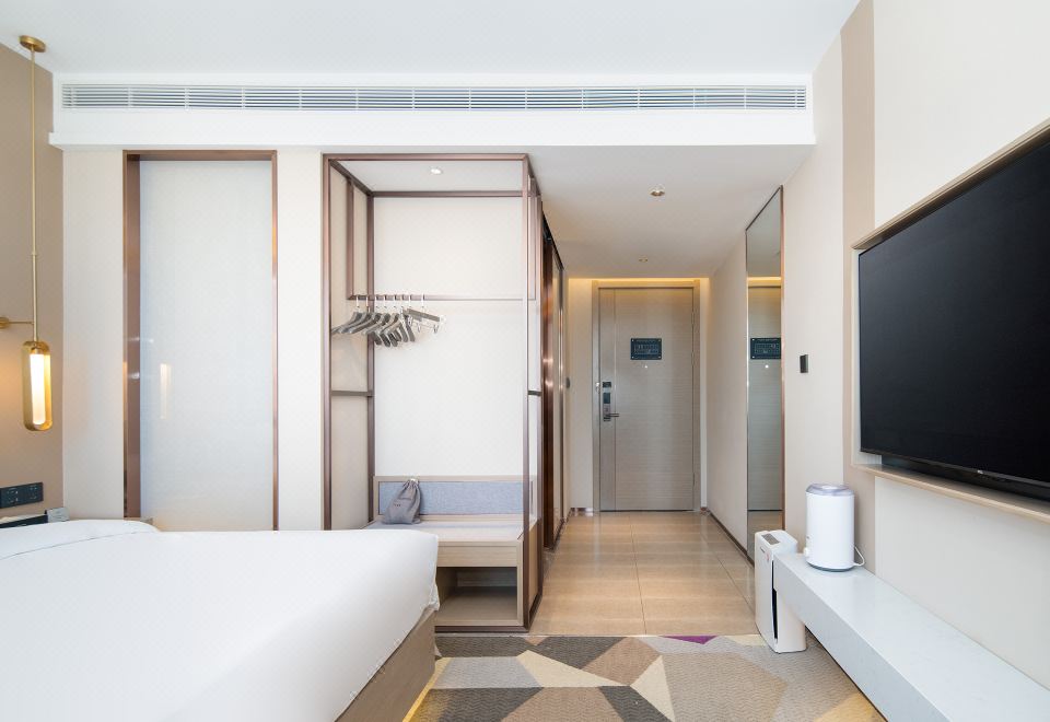 Lavande Hotel (Altay Huali Xuefu Branch) Hotel Overview