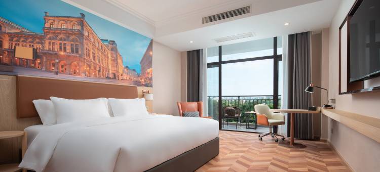 维也纳酒店(三亚湾凤凰国际机场店)图片