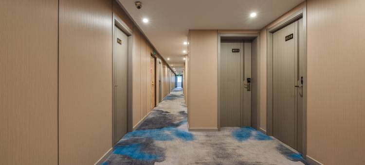 逸宿轻居酒店(临海崇和门店)图片