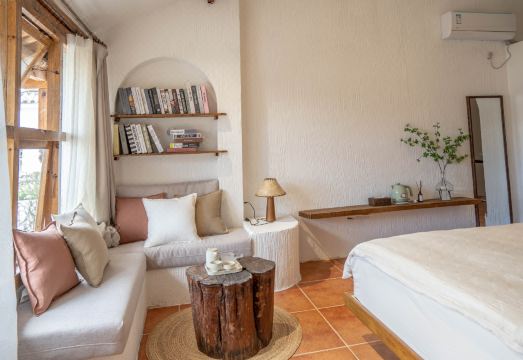 Yu coffee Studio Homestay Hotel Overview