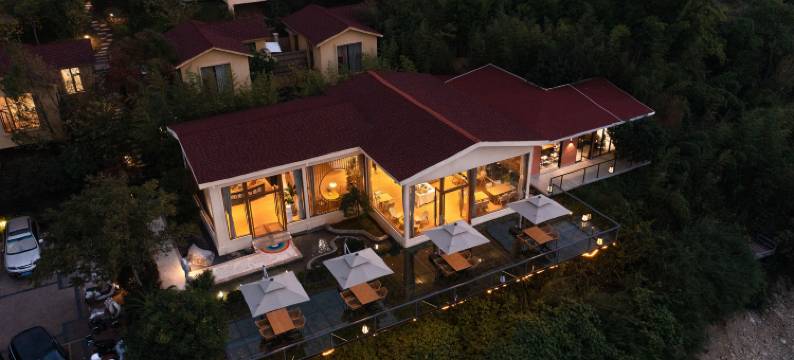 清伴·彩虹里温泉酒店图片