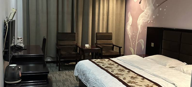 武汉东晟宾馆(百步亭花园现代城丹水池地铁站店)图片