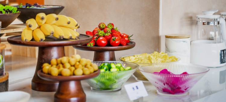 西昌航天大道月亮湖湿地公园亚朵酒店图片