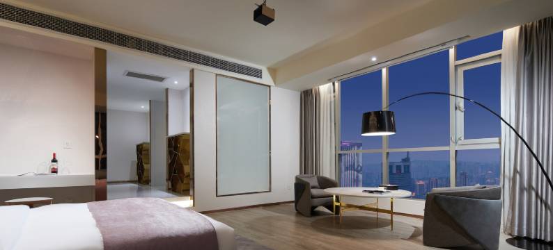 M58·高空日落酒店(重庆解放碑云端之眼店)图片