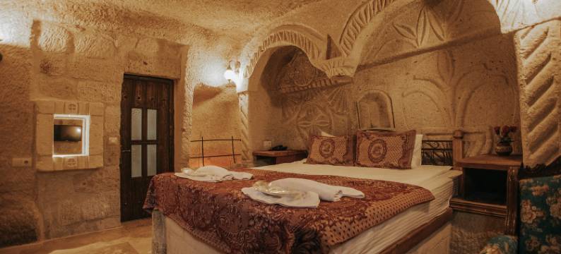 Vintage Cave House图片