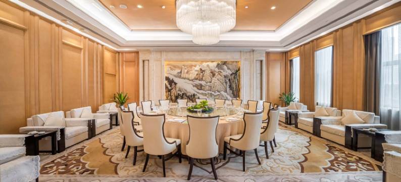 重庆华商国际会议中心(工商大学轻轨站店)图片