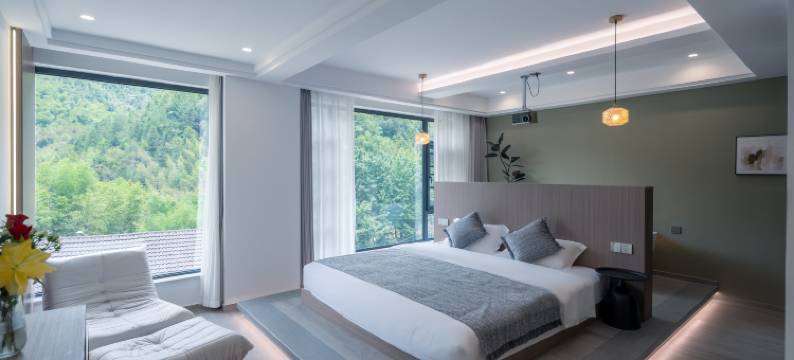 桐庐寒泉精舍汤泉民宿(雅鲁漂流山湾湾景区店)图片