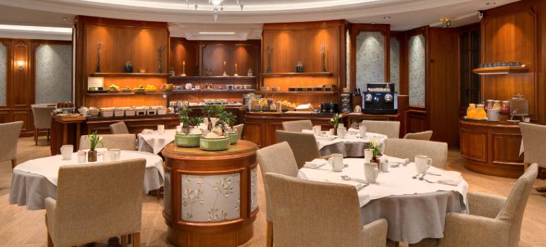 巴黎8区芳堤娜城堡酒店(近乔治五世大道及香榭丽舍大街)(Hôtel Château Frontenac)图片