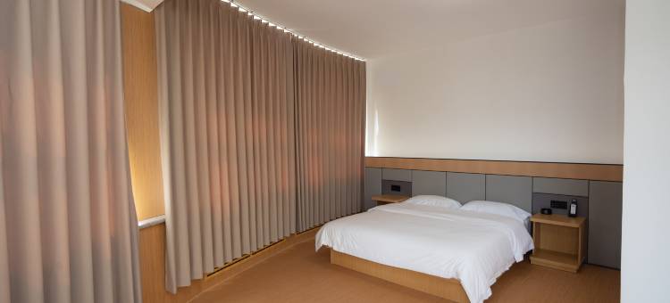 化德希尔曼酒店图片