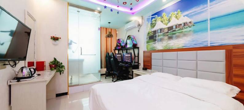 铭阳电竞酒店(郑州高铁东站店)图片