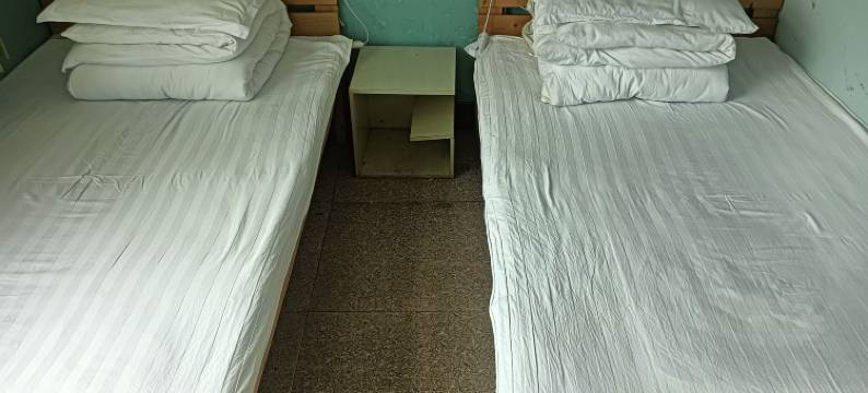 八宿磐石营青年旅舍图片