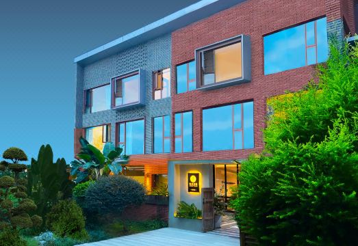 I haven't seen any grand, renowned mountain inns (Dayi Anren Branch)Hotel Overview