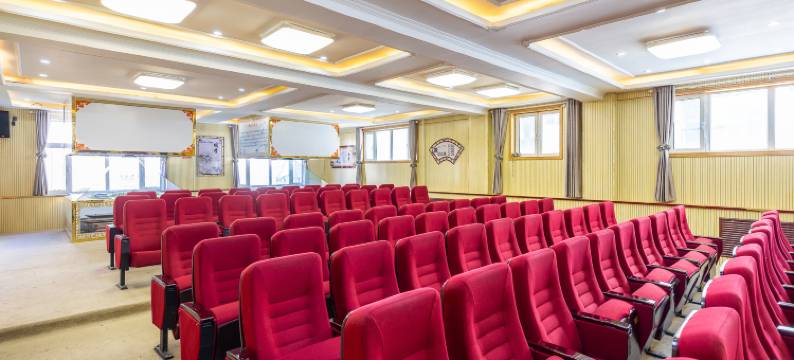 西宁吉顺福酒店(城东吾悦广场店)图片