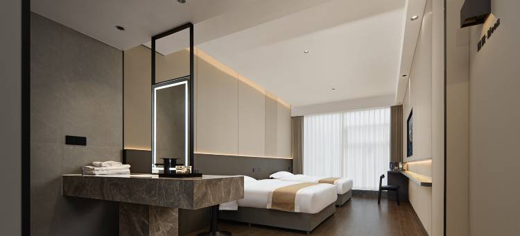 遇景·Moon轻奢酒店(蓝水湾步行街店)图片