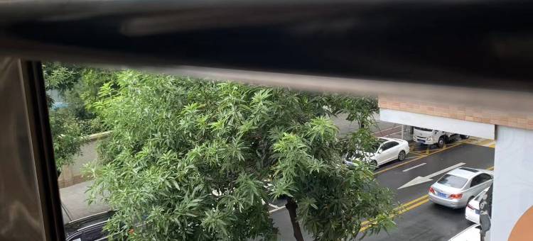 东莞新青年公寓(汉邦66广场店)图片