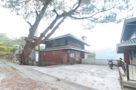 瑞德多兹 @ 蒙特拉萨斯维拉格霍姆斯泰巴吉奥(RedDoorz @ Monterrazas Village Homestay Baguio)