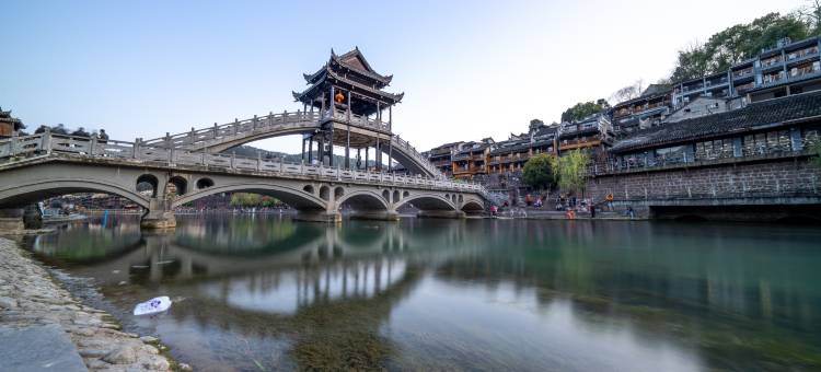 凤凰云麓江景酒店(凤凰古城店)图片