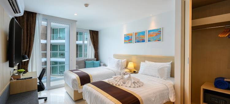 普吉岛海滨酒店(The Beachfront Hotel Phuket)图片