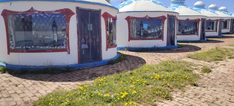 塞外五福游牧人家图片