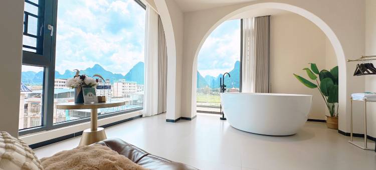 都安漫山河畔民宿图片