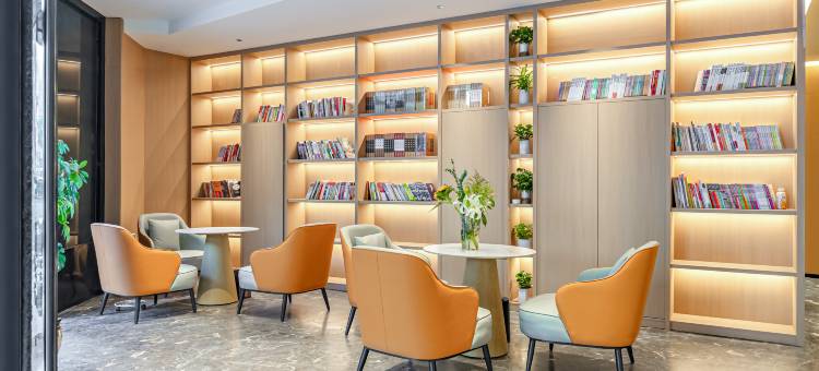 亚东山之极酒店图片