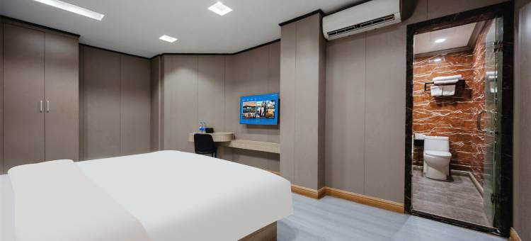 小鹿辰客酒店(广州技术师范大学白云学院店)图片