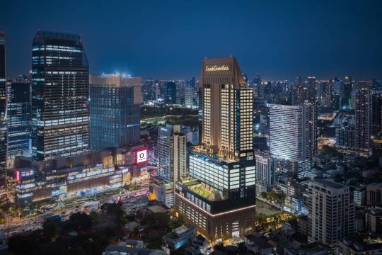 隆披尼格蘭德中心大酒店