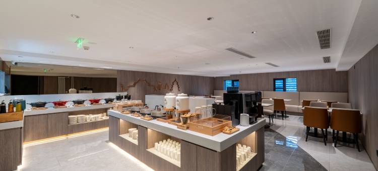 朗丽兹酒店(北京劲松潘家园北工大西门地铁站店)图片