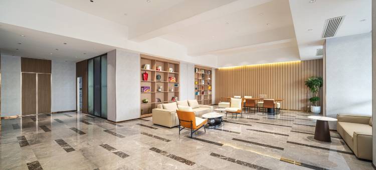 铂顿国际公寓(柳州窑埠古镇城中万达广场店)图片