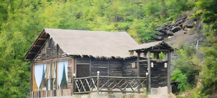 山阳天蓬山寨森林康养基地图片