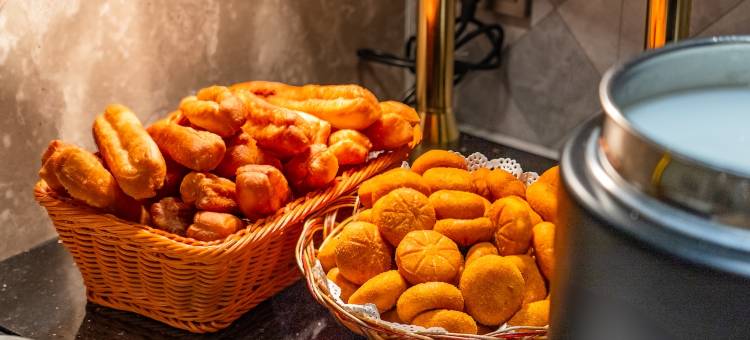 金岛酒店(兰州西客站黄河楼店)图片