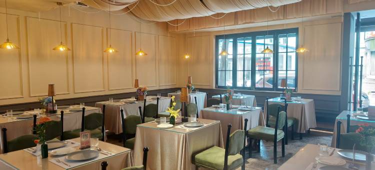 里屋轻住酒店(绵阳西南科技大学青义店)图片