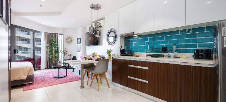 Chic Cozy Studio at Tambuli Residences Ocean View by Dominik Studio with Pool Balcony in Mactan图片