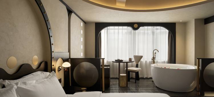 赋芮·Free·法式中古珍品酒店(贵阳喷水池紫林庵地铁站店)图片