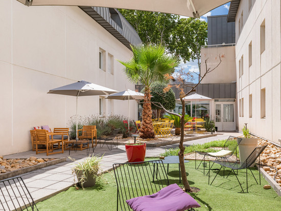 蒙彼利埃奥圣洛克站舒适公寓城市酒店