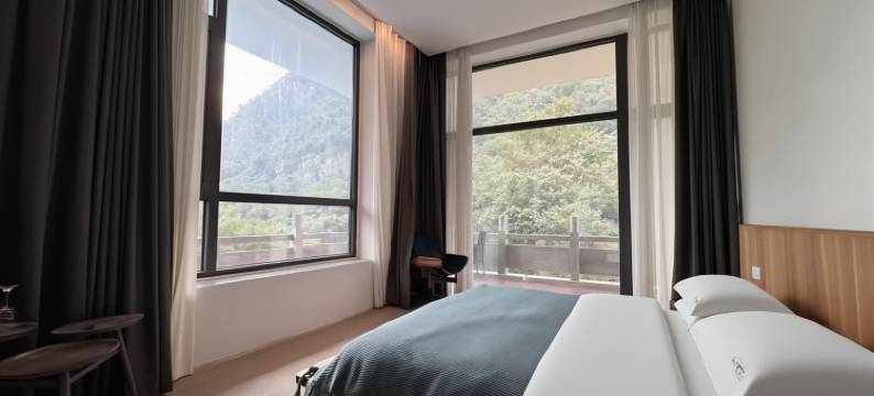 百了一宿石宿(新乡南太行八里沟店)图片