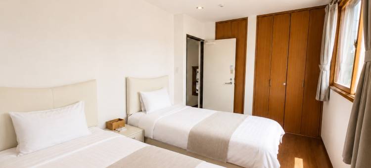 5 min to Shin-Okubo Station｜3BR House｜Full Kitchen｜Max 8 Guests图片
