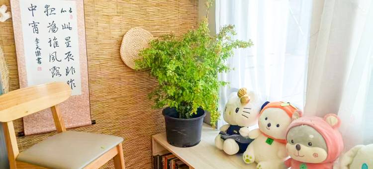 润禾小筑民宿(开封清明上河园店)图片