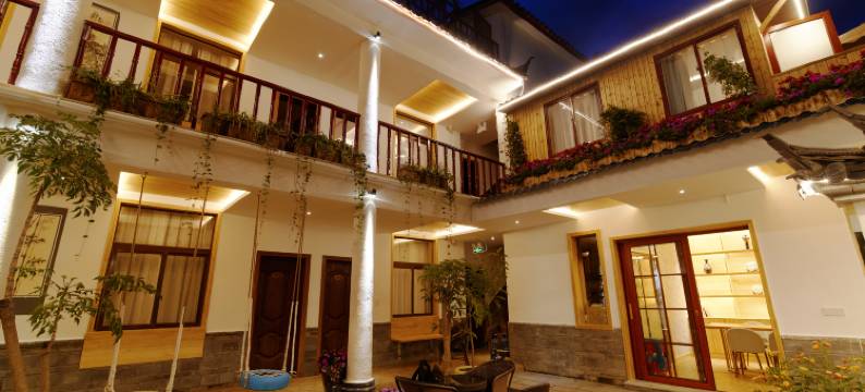 美美聚观景民宿(丽江古城大水车店)图片