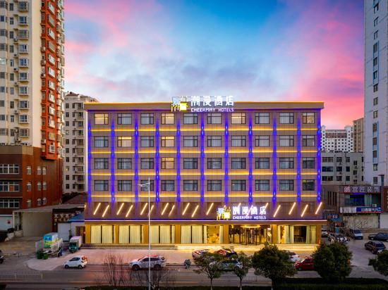 潮漫酒店(济宁金宇路职业技术学院店)