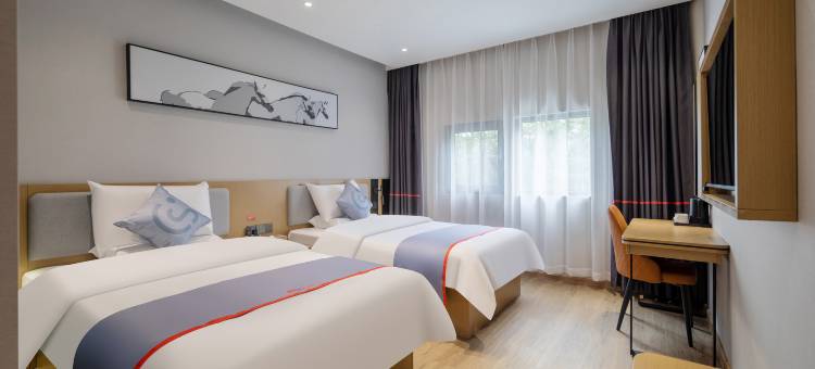 骏怡酒店(铜陵财富广场三中店)图片