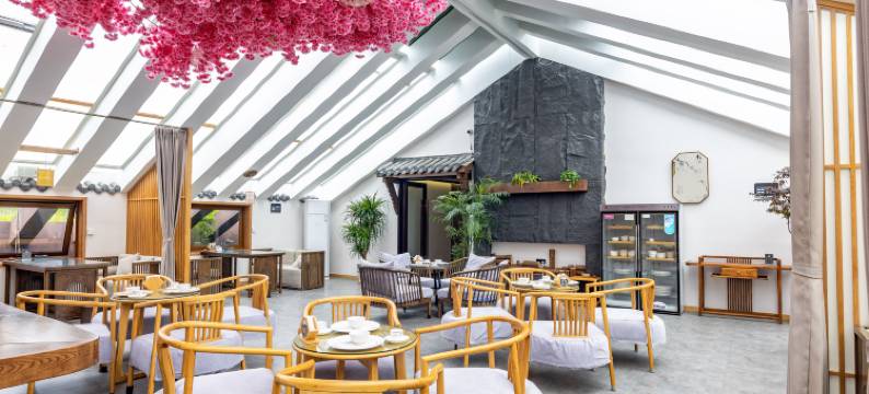 观山雅居酒店(都江堰融创文旅城店)图片