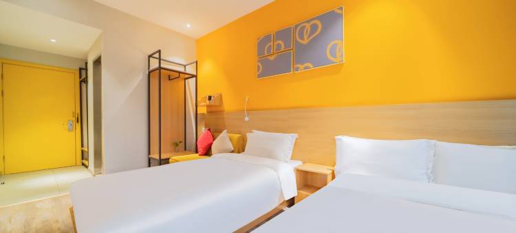 布丁严选酒店(临平地铁站银泰城店)图片