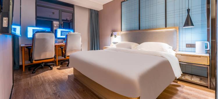 网鱼电竞酒店(武汉王家湾四新大道地铁站店)图片