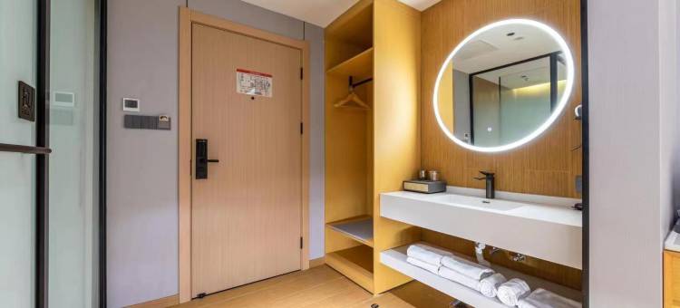 艺选酒店(秦邮路世贸国际购物中心店)图片