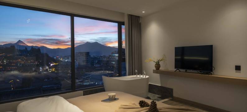 悠然见·全屋智能古城观景客栈(古城大水车店)图片