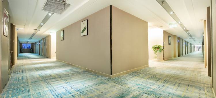 月伴湾商务酒店(长葛市政府葛天源轻轨站店)图片